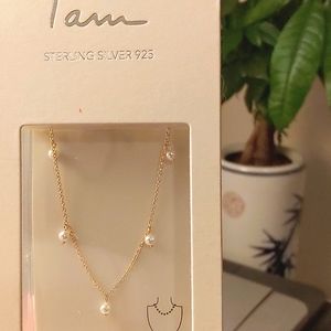 Beautiful elegant sterling silver necklace